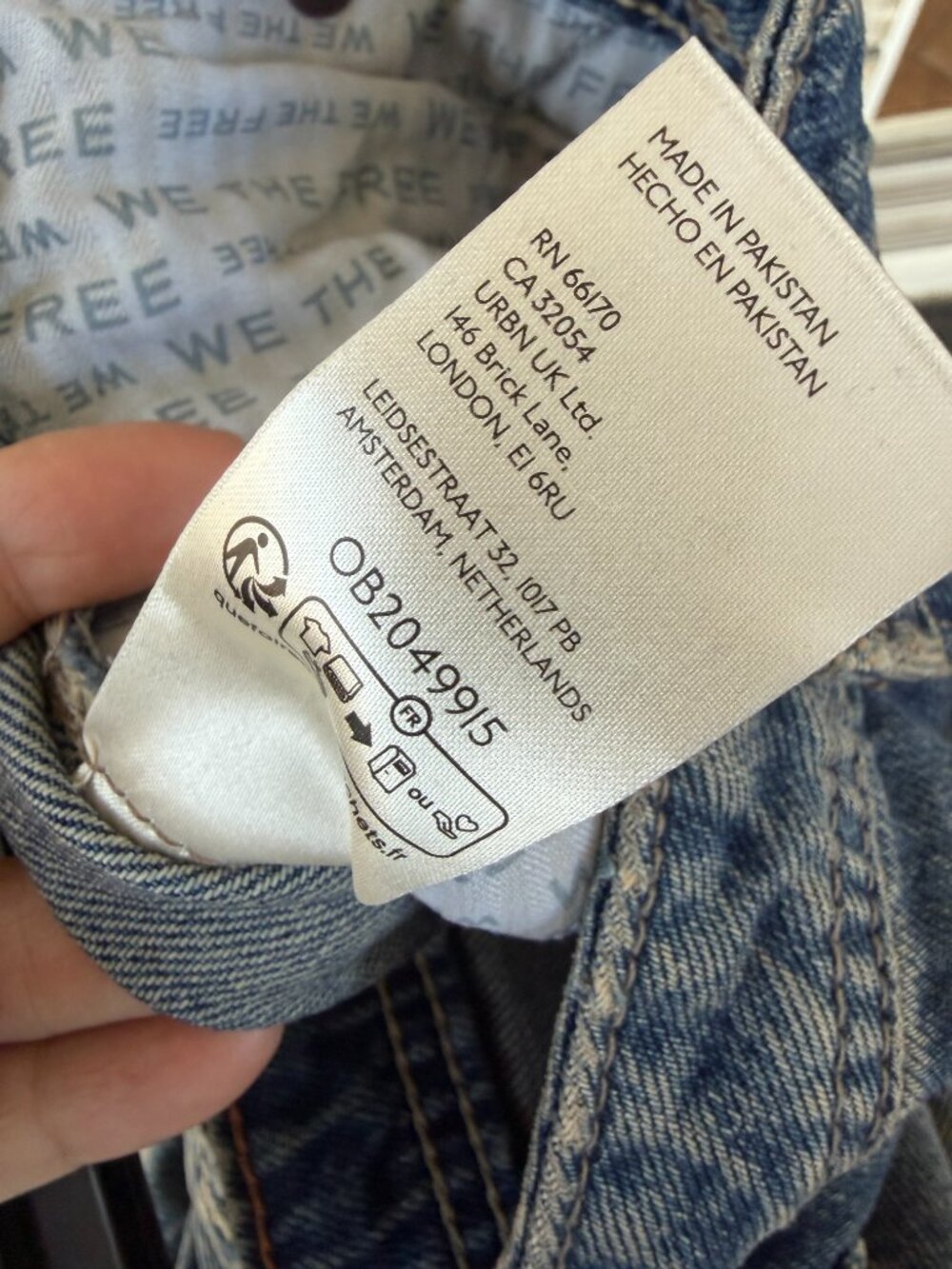 Free People We The Free Block Party Pleated Boyfriend Jeans 30 NWT - Picture 16 of 16
